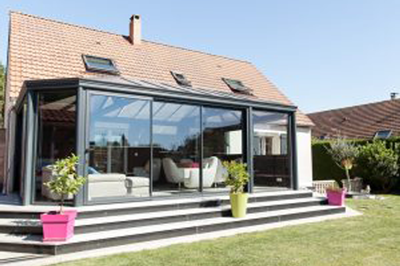 veranda-terrasse-jardin-toit-vitre